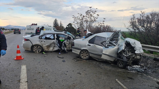 arac karsi seride gecti katlia 19720202 3989 3 m