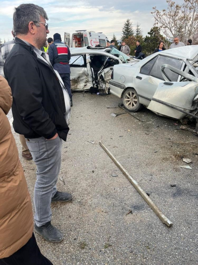 arac karsi seride gecti katlia 19720202 8368 1 m