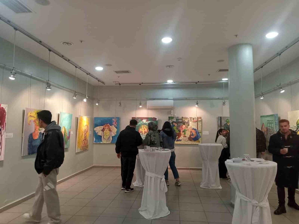 Kahta'da sanat ve çevre temalı sergi ilgi gördü