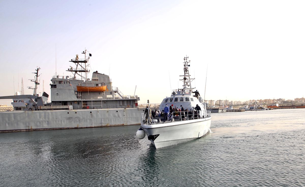 Libya Açıklarında Göçmen Teknesi Alabora Oldu: 2 Kişi Öldü, 70'ten Fazla Kişi Kayıp