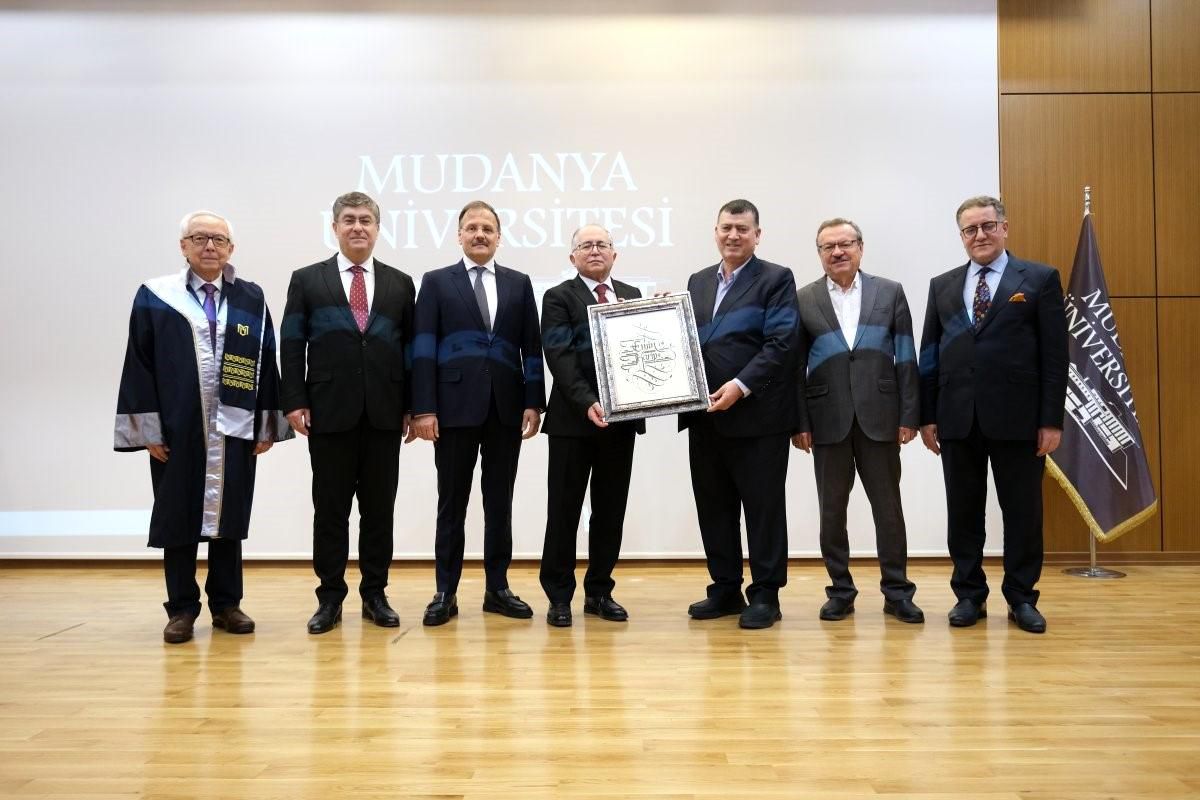 Mudanya Üniversitesi'nde Rektör Değişimi