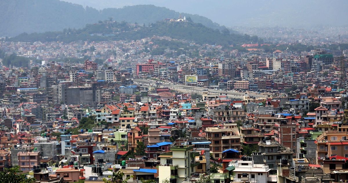 Nepal, Yakıt Krizi Nedeniyle Haftada İki Gün Tatil Uygulamasına Geçiyor