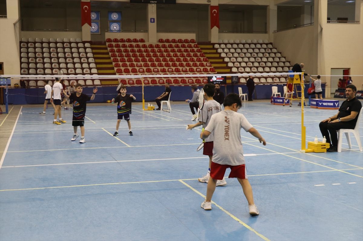 11-13 Yaş Altı Badminton Türkiye Şampiyonası sona erdi