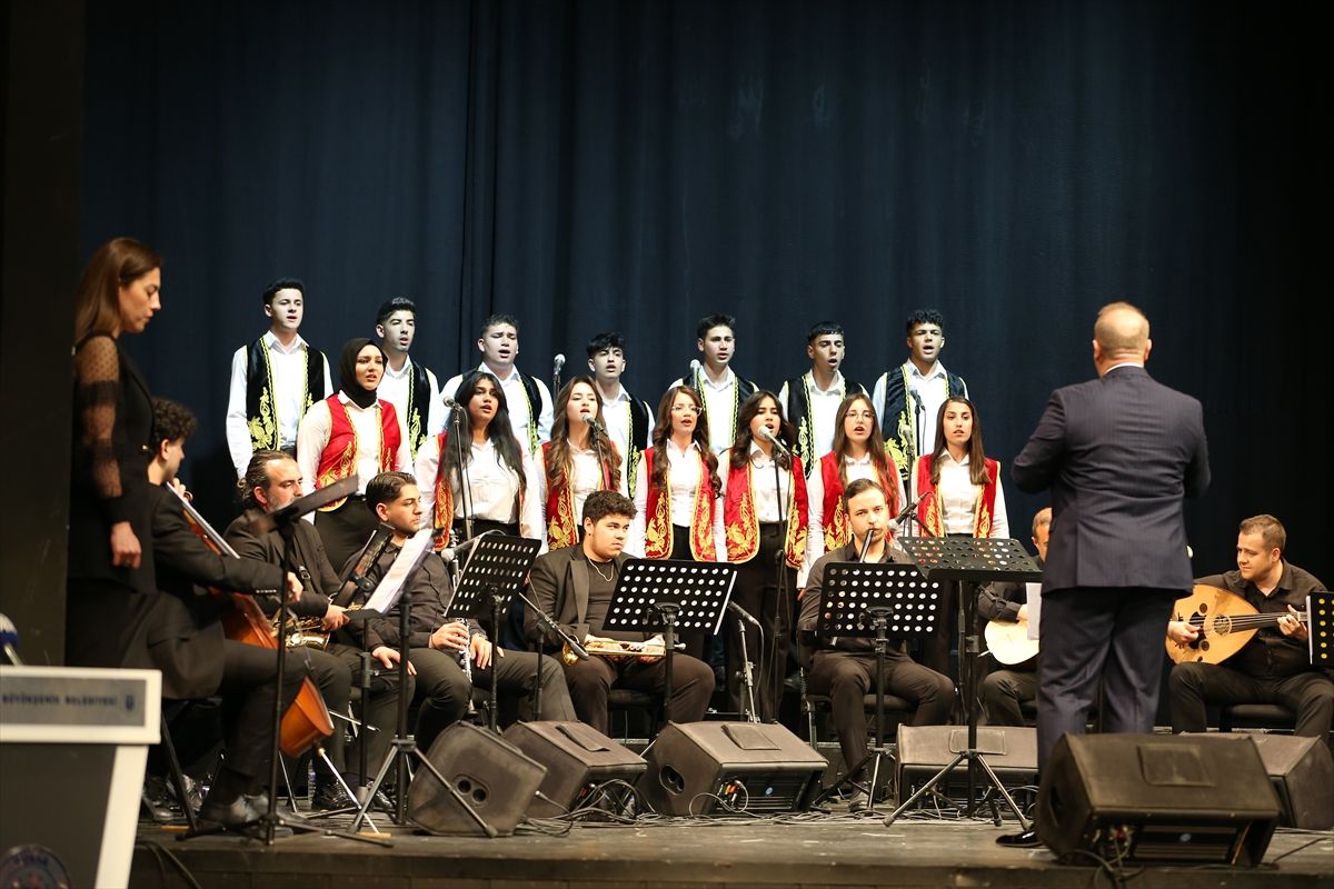 15 Temmuz Demokrasi ve Milli Birlik Günü Kahramanlık Türkü ve Ezgileri Koro Yarışması'nın finali yapıldı