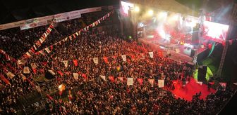 27. Tarım ve Seracılık Festivali'nde sanatçı İrem Derici sahne aldı