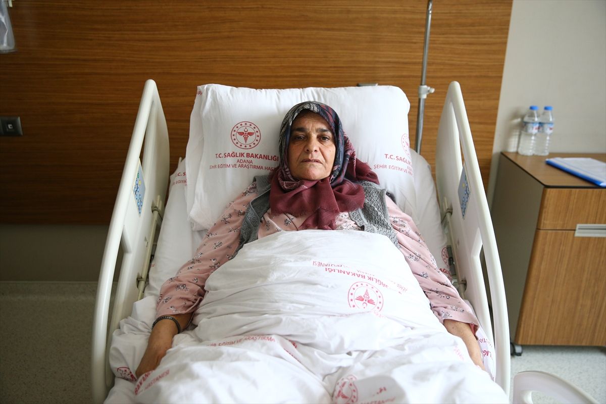 61 yaşındaki hastanın karnından 6 yılda 20 kilo 100 gramlık tümör çıkarıldı