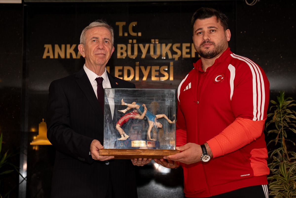 ABB Başkanı Mansur Yavaş, Avrupa'da madalya alan milli sporcuları kabul etti