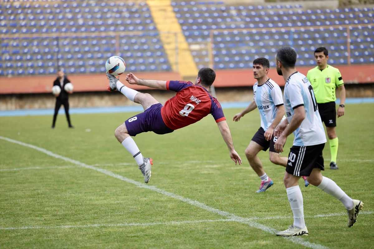 "Adalet Bakanlığına Bağlı Kurumlar Arası Futbol Turnuvası"nda şampiyon Zonguldak Adliyesi oldu