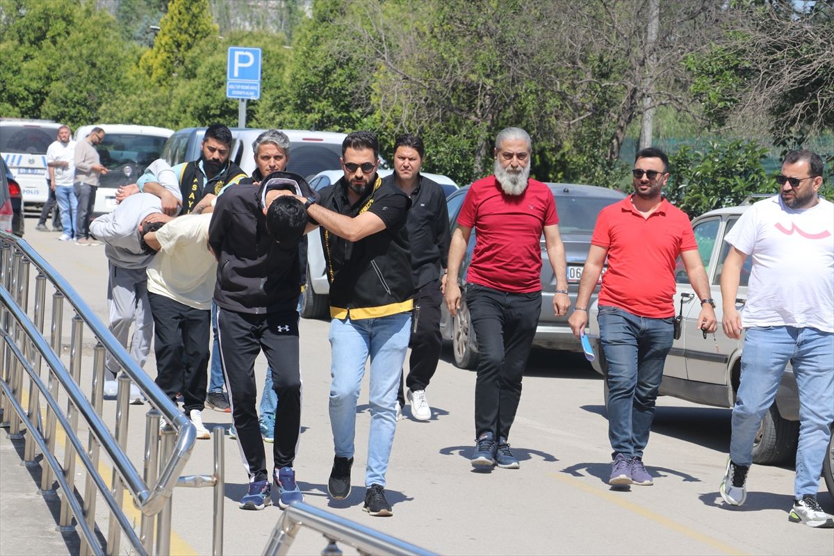 Adana'da 1 kişinin yaralandığı silahlı saldırıya ilişkin 3 zanlı tutuklandı