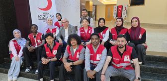 Adana'da Türk Kızılayın genç gönüllüleri etkinlikte buluştu