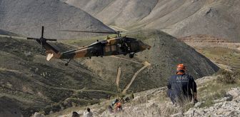 Adıyaman'da dağda mahsur kalan kişi askeri helikopterle kurtarıldı