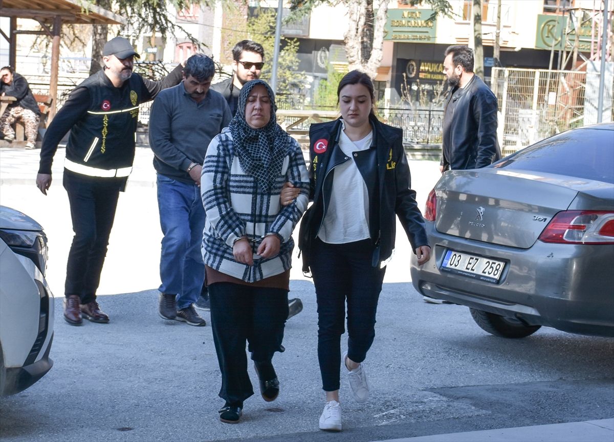 Afyonkarahisar'da 2 komşusunu öldüren çift tutuklandı