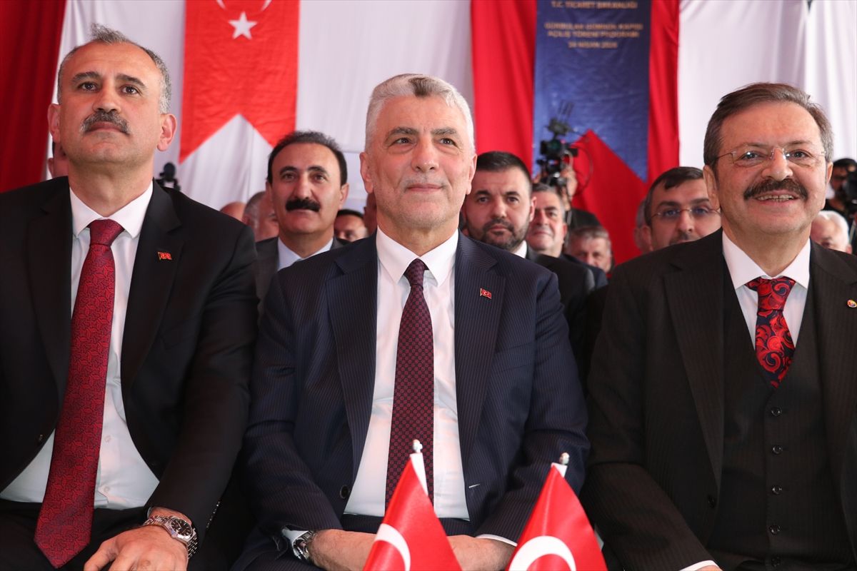 Ağrı Valisi Bozkurt, Gürbulak Sınır Kapısı'nın açılışında konuştu Açıklaması
