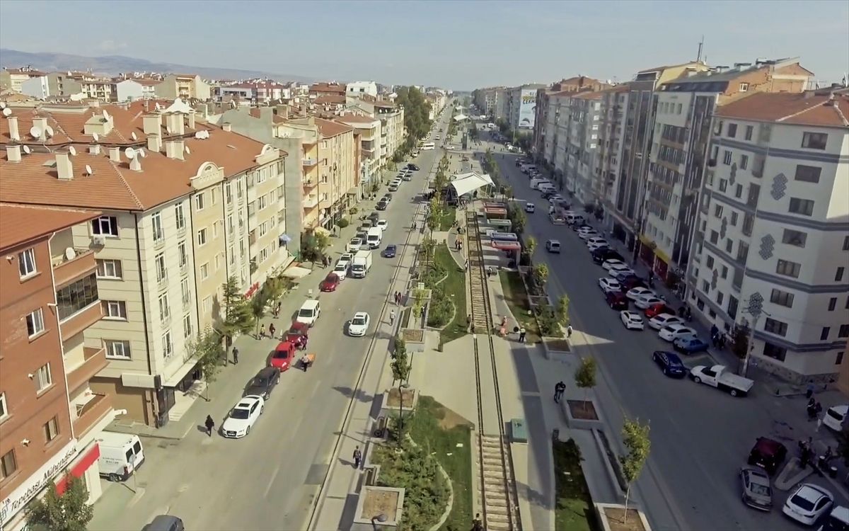 AK Parti Eskişehir İl Başkanı Albayrak'tan, Hatboyu Caddesi Dönüşüm Projesi'ne ilişkin açıklama