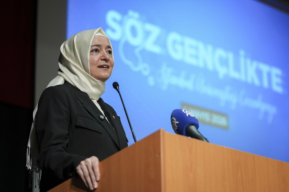 AK Parti Genel Başkan Yardımcısı Kaya, İstanbul Üniversitesi-Cerrahpaşa'da gençlerle buluştu Açıklaması