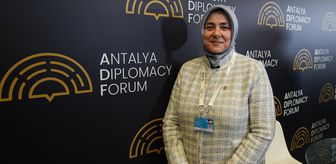 AK Parti kadın kolları üyeleri ADF'de 'dünya barışı' için çaba gösteriyor