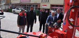 Akşehir'de üreticilere yem makinesi dağıtıldı