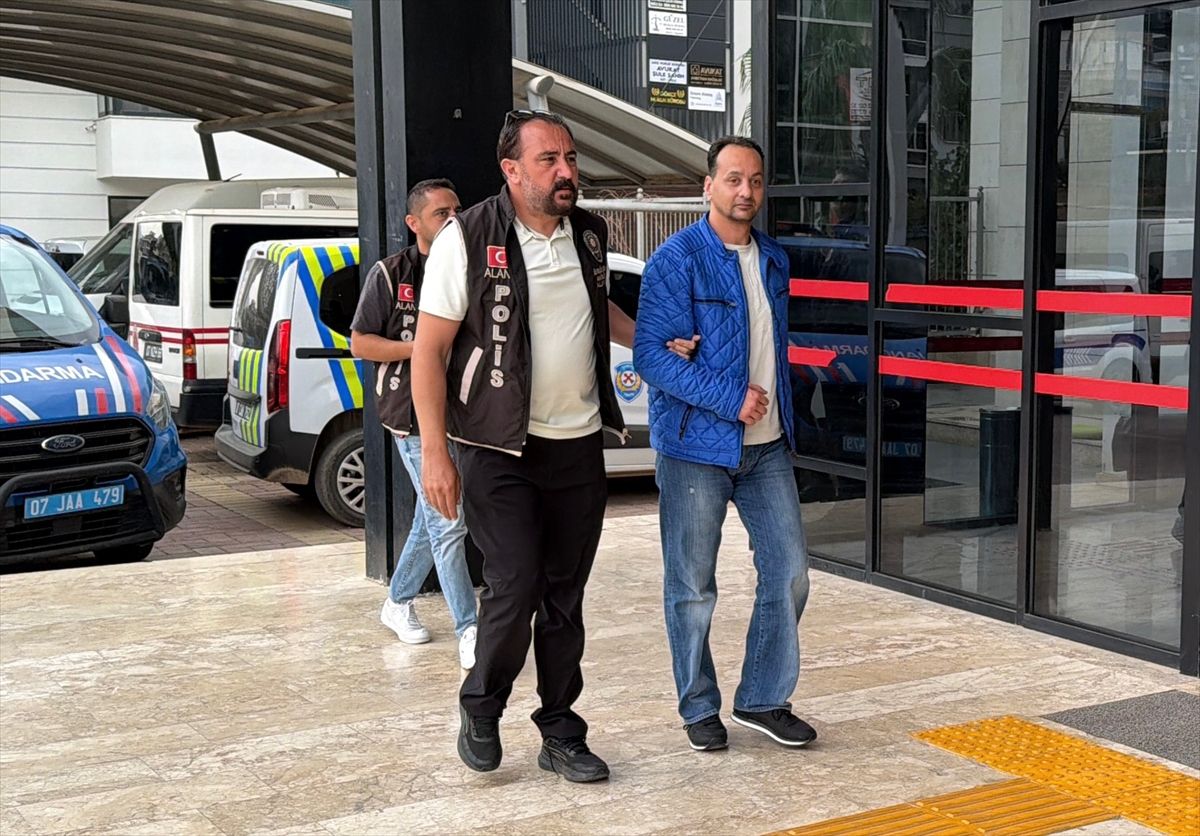Alanya'da sosyal medyadan Cumhurbaşkanı Erdoğan'a hakaret eden şüpheli tutuklandı