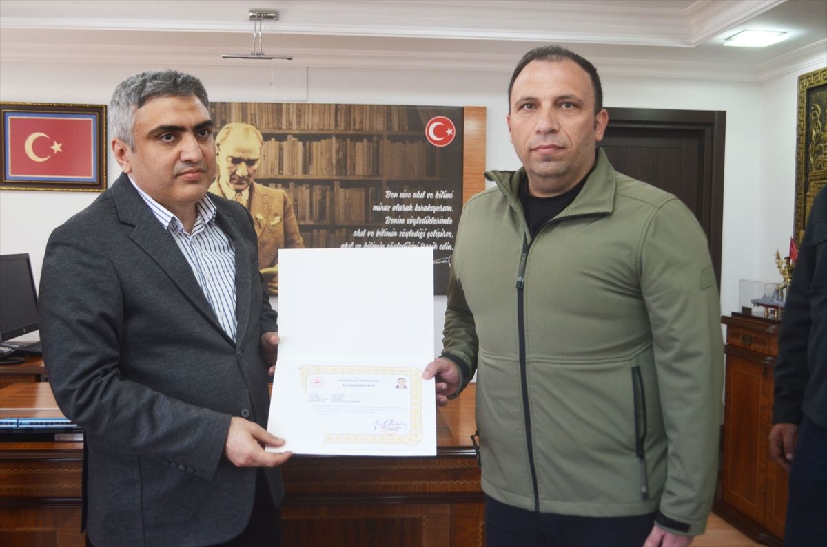Amasya'da Heimlich manevrasıyla hayat kurtaran polislere ödül