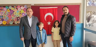 Amasya'da ilkokul öğrencilerinin Türk bayrağına gösterdiği sevgi kamerada