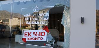 Amasya'da kamyonun yerinden çıkan tekerleği mobilya mağazasına girdi