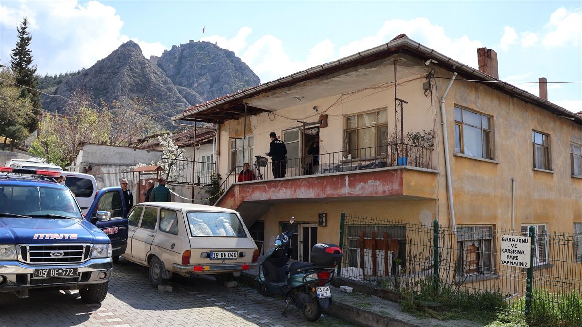 Amasya'da sobadan sızan karbonmonoksit gazından zehirlenen baba ile oğlu öldü