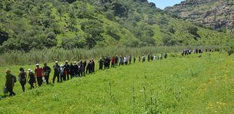 Şırnak'ta öğretmenler Cehennem Deresi Kanyonu'nda yürüyüş gerçekleştirdi