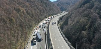 Anadolu Otoyolu'nda zincirleme trafik kazası ulaşımı aksattı