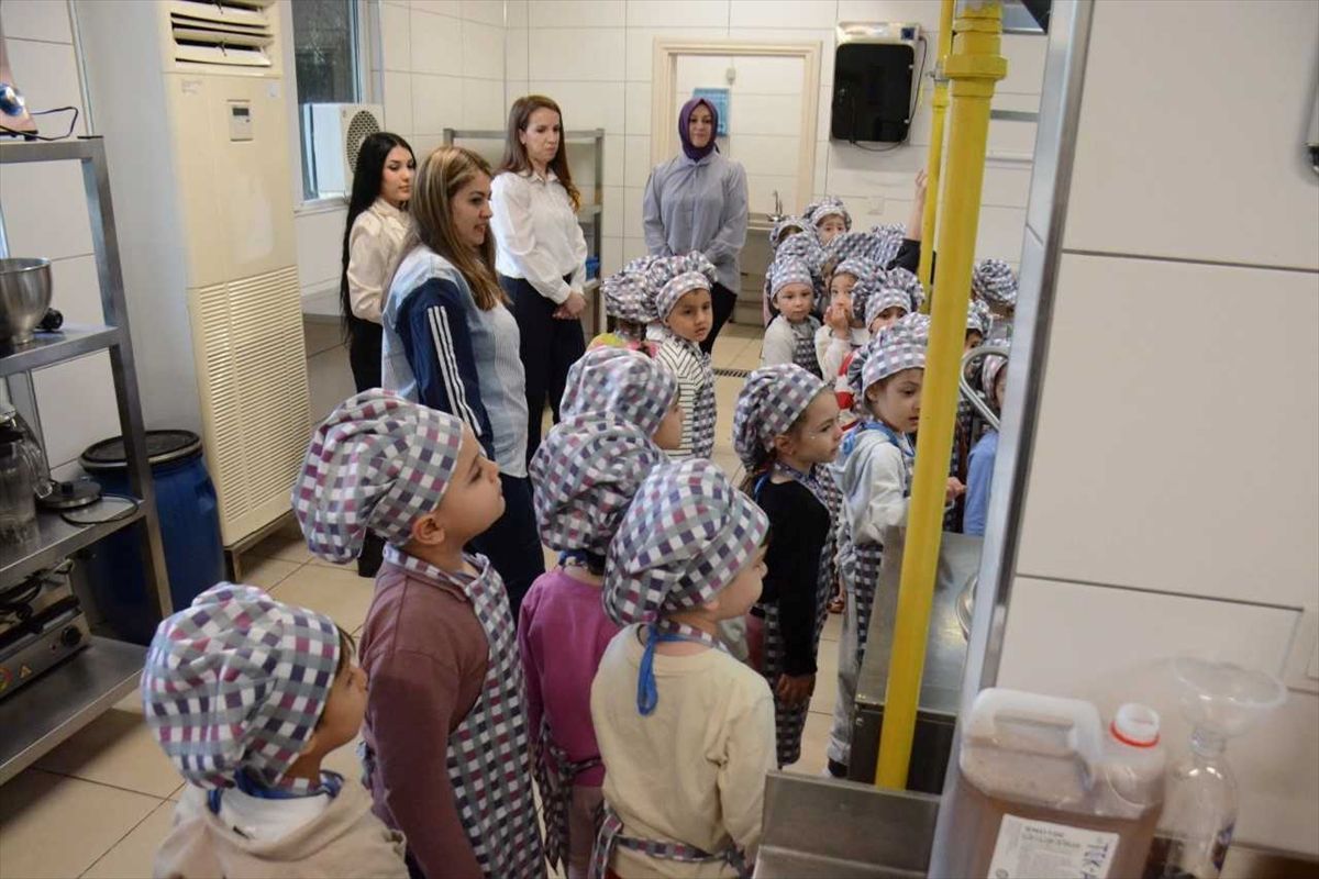 Anadolu Üniversitesinde çocuklar gastronomiyle tanıştı
