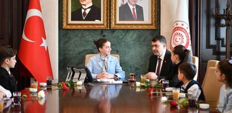 Ankara Valisi Şahin koltuğunu 5. sınıf öğrencisi Serra'ya devretti