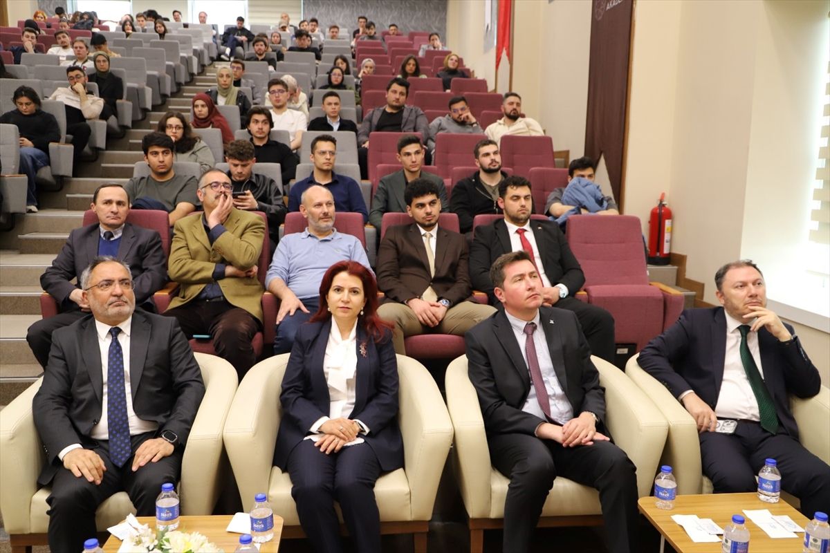 Ankara Yıldırım Beyazıt Üniversitesi'nde 'İhtisas Akademi 2026' programı düzenlendi