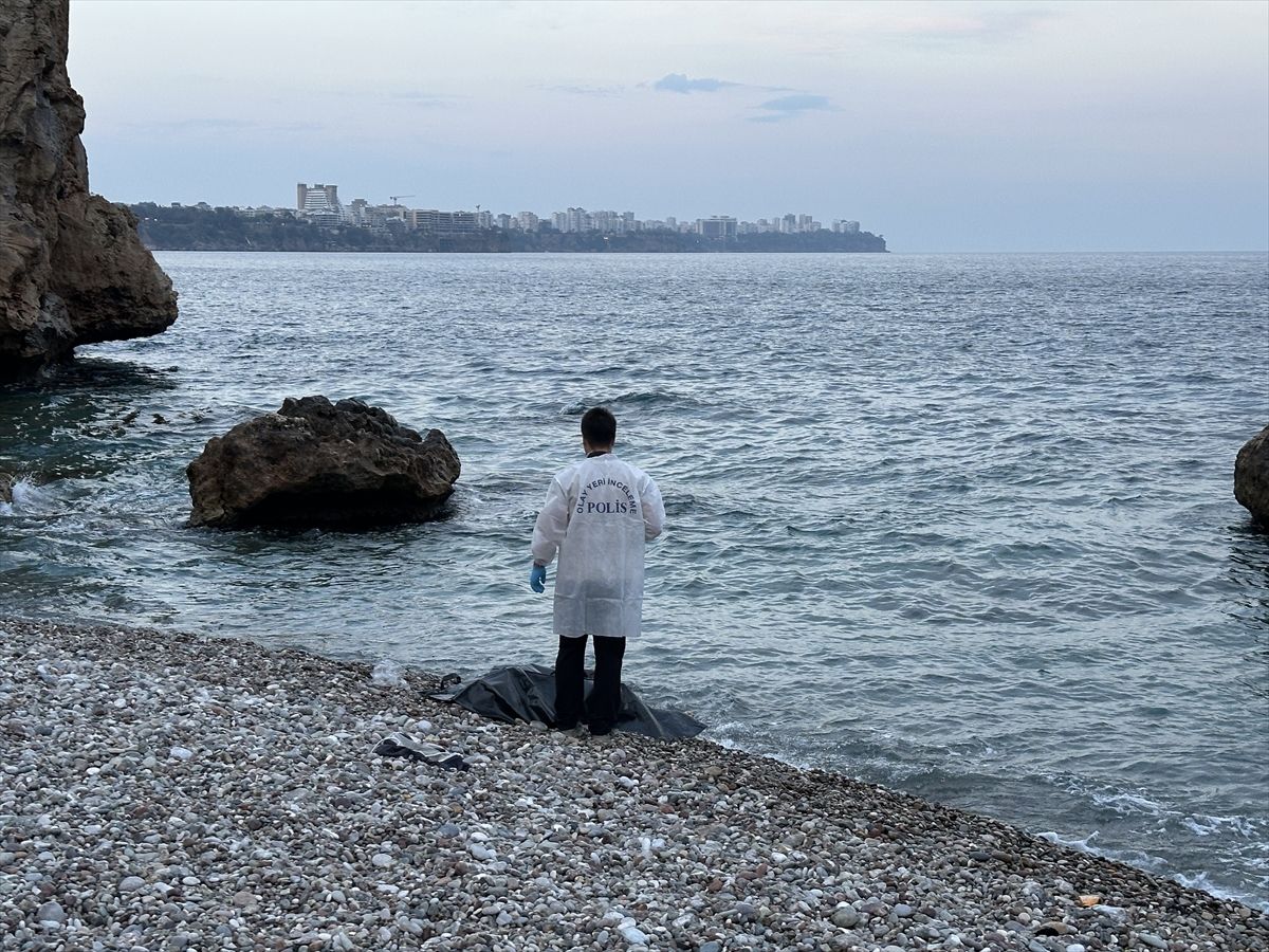 Antalya'da denize giren kişi boğuldu