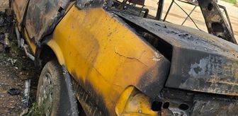 Antalya'da park halindeki yanan otomobil kullanılamaz hale geldi