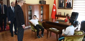 Arnavutluk'ta 23 Nisan Ulusal Egemenlik ve Çocuk Bayramı kutlandı