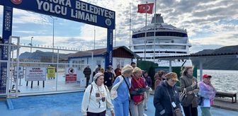 'Astoria Grande' kruvaziyeri 1060 yolcusuyla Amasra'ya geldi