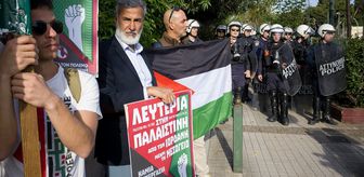 Atina'da İsrail'in Küresel Sumud Filosu'na saldırısı protesto edildi