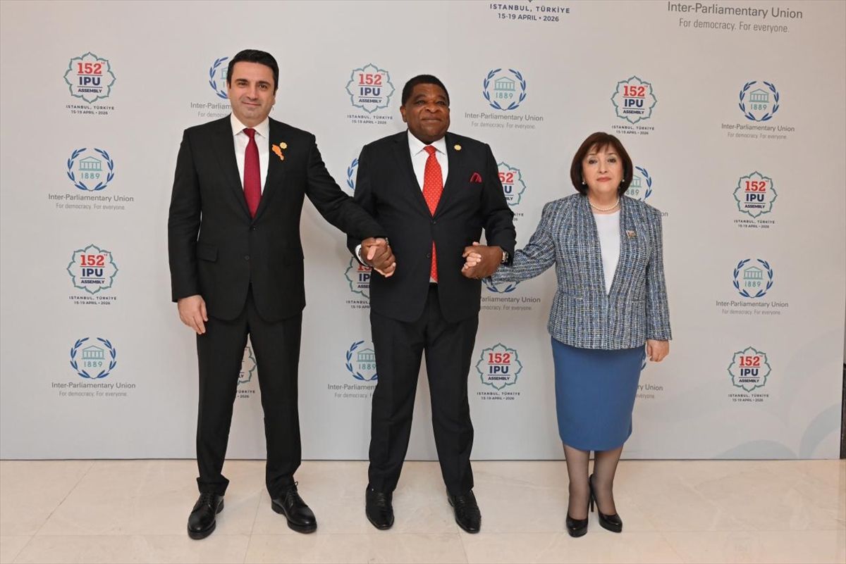 Azerbaycan ve Ermenistan parlamento başkanları, İstanbul'da bir araya geldi