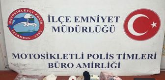 Bahçelievler'de otomobilinde çoraplara gizlenmiş uyuşturucu bulunan zanlı gözaltına alındı