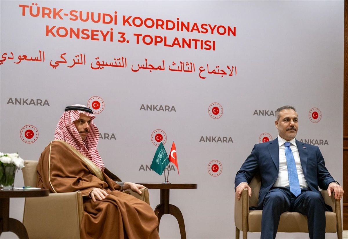 Bakan Fidan, Suudi Arabistanlı mevkidaşı Bin Ferhan ile görüştü