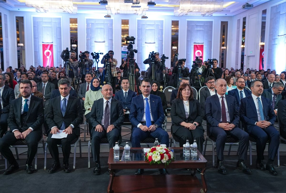 Bakan Kurum, 'COP31'e Doğru Türkiye'de İklim Değişikliği Gündemi, İklim Değişikliği ve Çevre Programı'nda konuştu Açıklaması