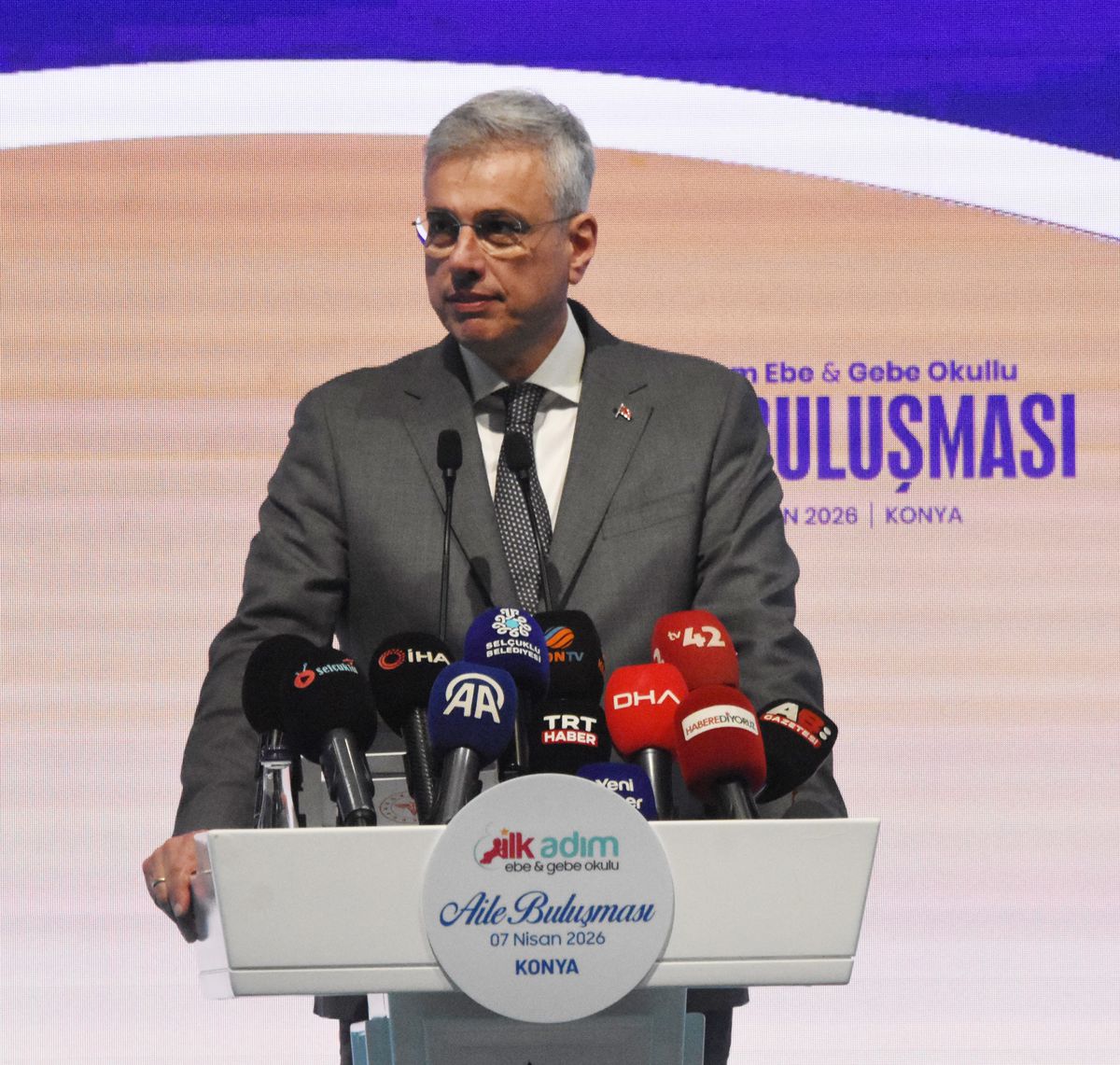 Sağlık Bakanı Memişoğlu: 'Her Gebeye Bir Ebe' uygulaması başlıyor