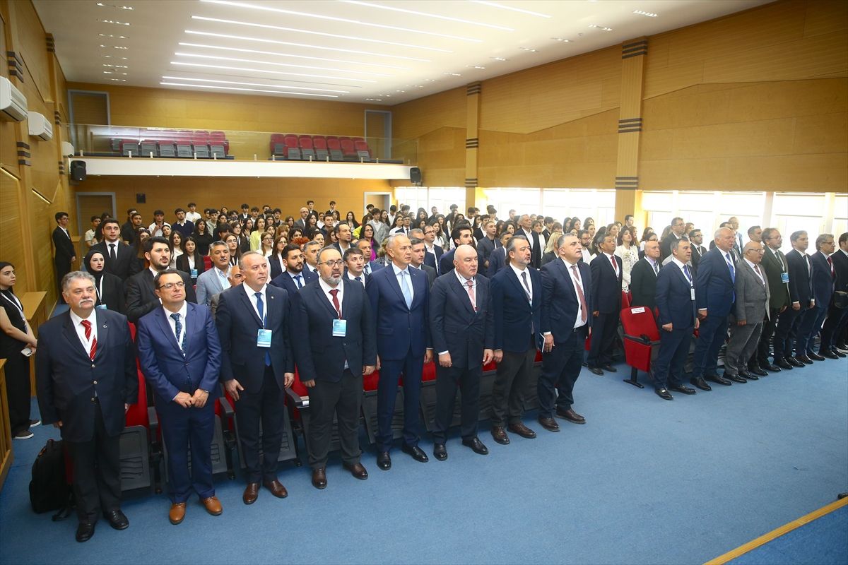 Bakü'de, 2. Uluslararası Türk Dünyası İktisat Kongresi başladı