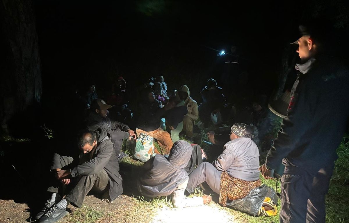 Balıkesir'de 31 düzensiz göçmen yakalandı