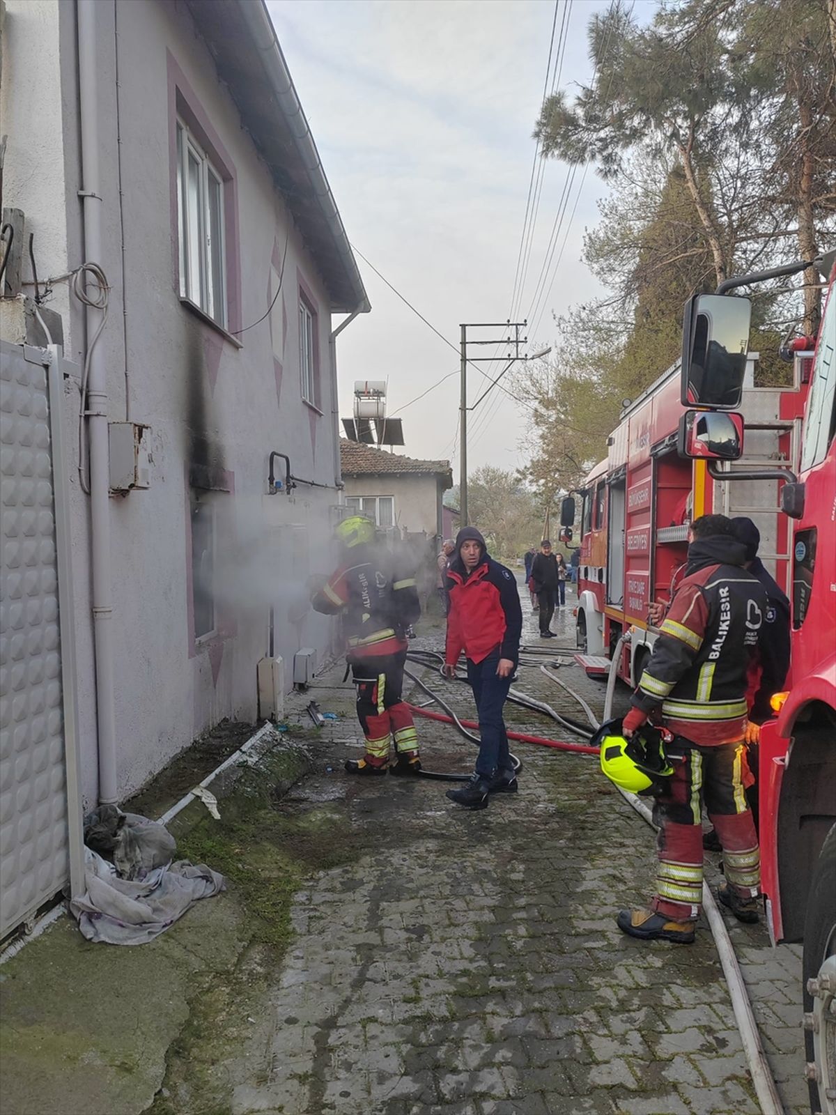 Balıkesir'de evde çıkan yangında 1 kişi öldü