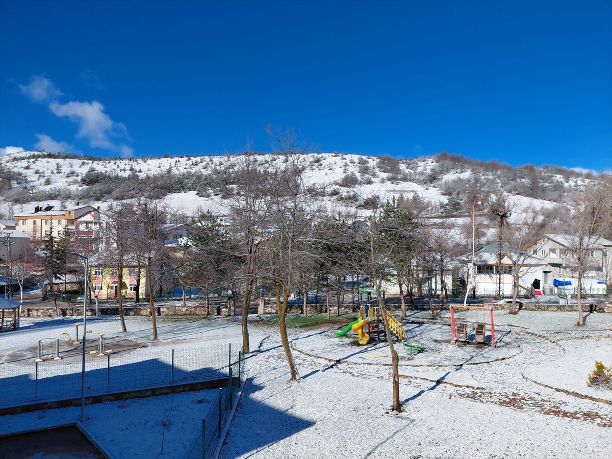 Başçiftlik'te kar yağışı etkili oldu