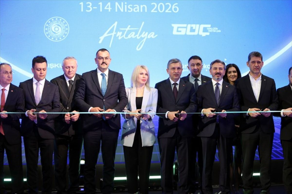Batı Akdeniz Kariyer ve İstihdam Fuarı Antalya'da başladı