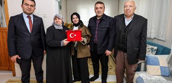 Bilecik Valisi Sözer'den şehit infaz koruma memuru Arı'nın ailesine ziyaret