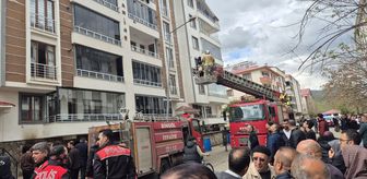 Bingöl'de evde çıkan yangında 13 kişi dumandan etkilendi