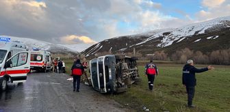 Bitlis'te minibüsün devrilmesi sonucu 11 kişi yaralandı