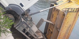 Bodrum'da denize düşen hafriyat kamyonundaki 2 kişi yaralandı